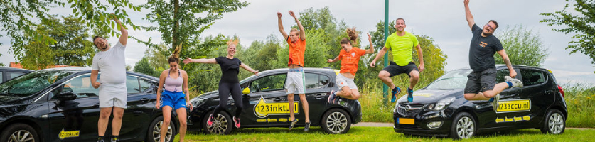 123-3D medewerkers sporten in de buitenlucht